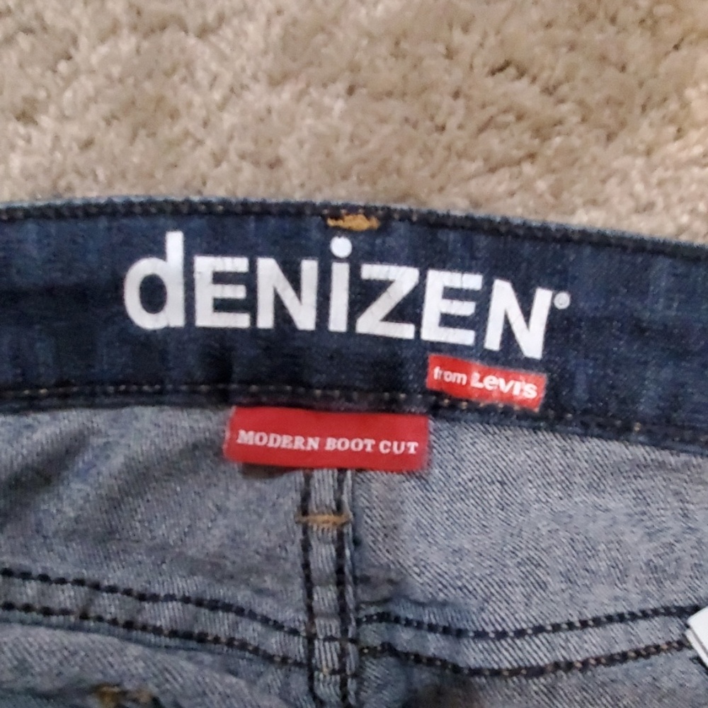 Jeans - Picture 5 of 5